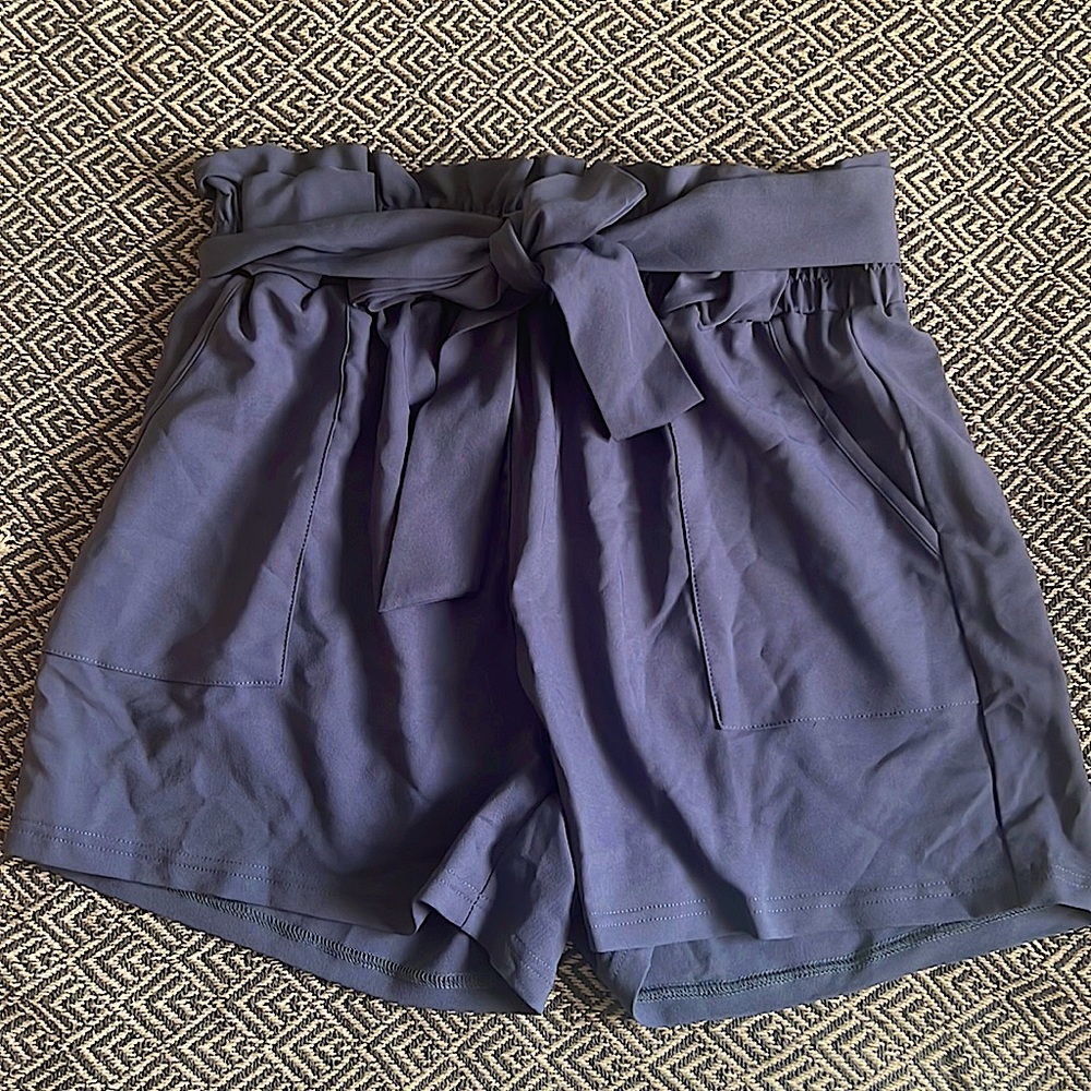 Super cute navy blue Grace Karin summer shorts new with tags